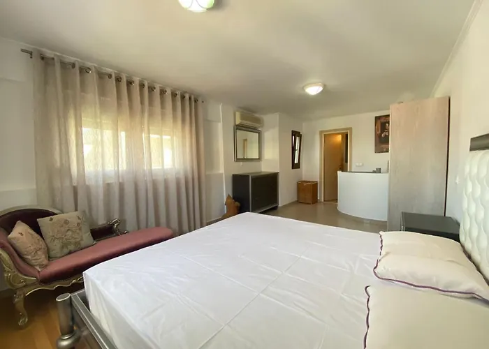 Aliki Apartment Hanioti